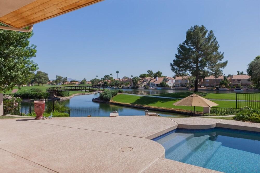 4BR Ocotillo Home, On the Lake and Golf Course