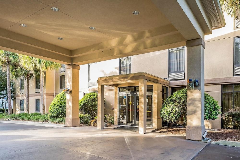 كومفورت إن يونفيرسيتي