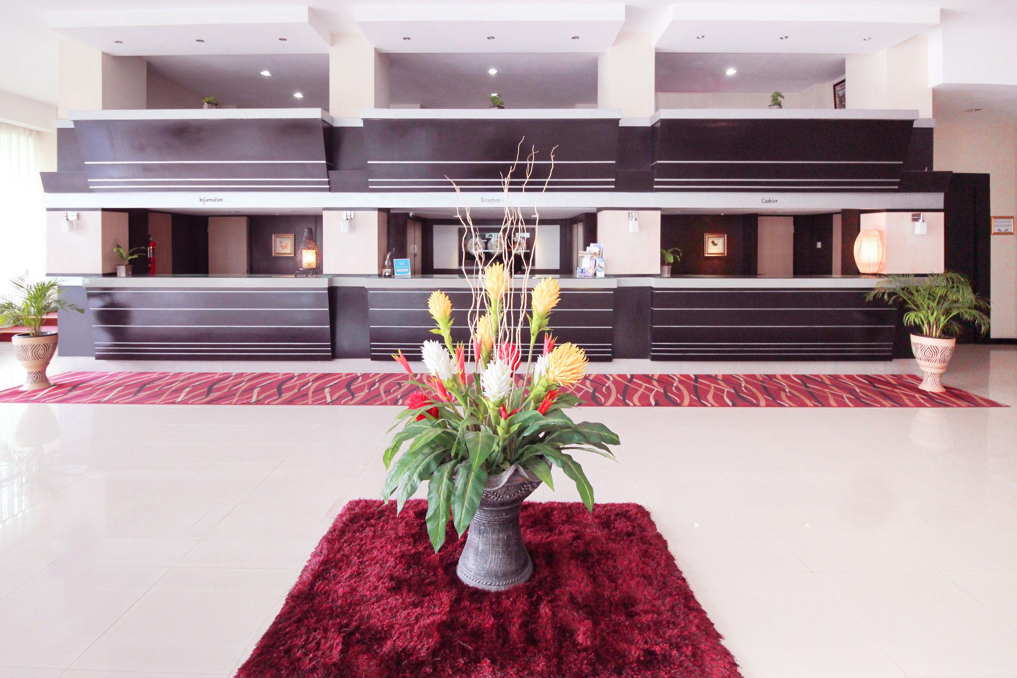 Daima Hotel Padang الصورة الأساسية