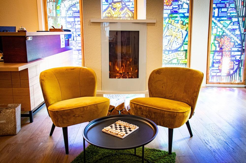Hôtel Aigle d'Or Lobby