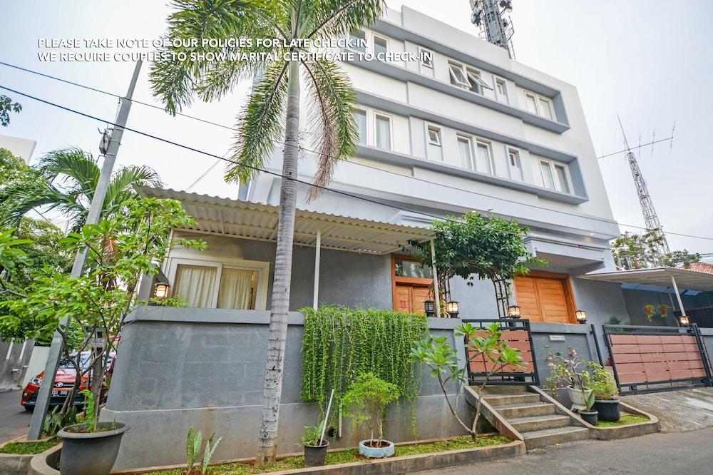 زين رومز بوري إنداه سيارياه المنطقة الخارجية