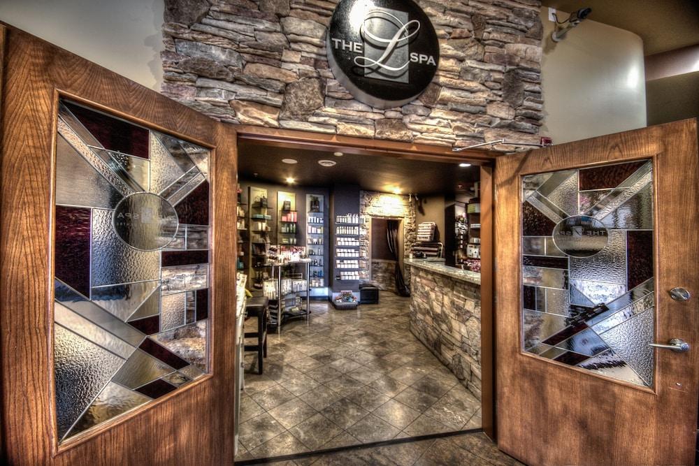 بودولان إن آند سبا جراند برايري منطقة الاستقبال في النادي الصحي