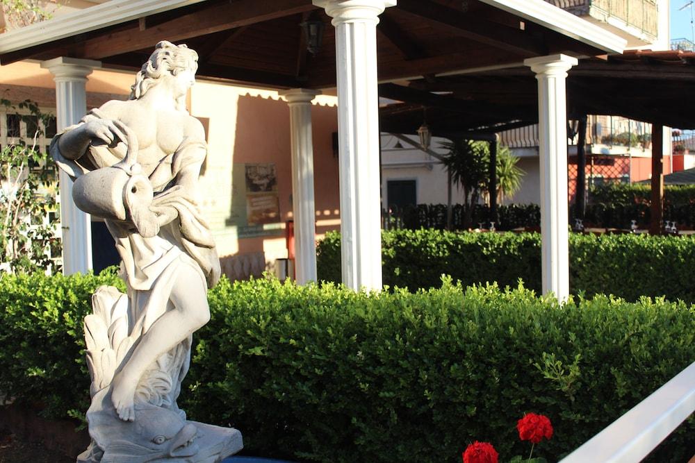 ريستورانت هوتل أفينير