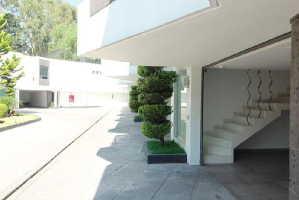 Hotel Puente Grande