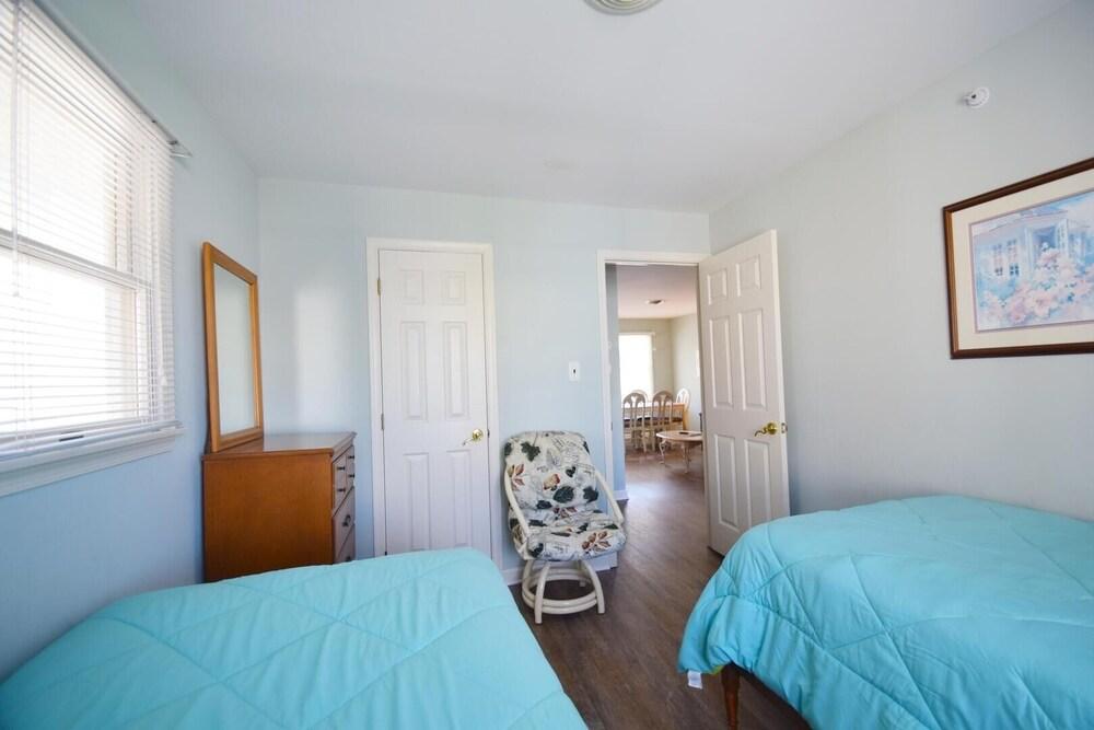 Barracuda 4 Room