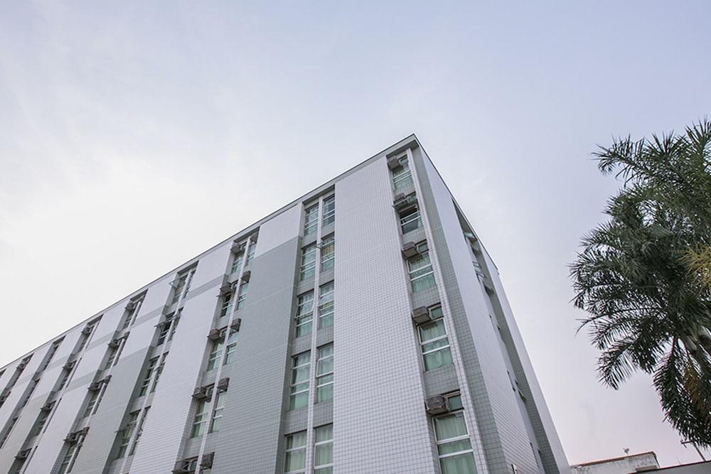 فيرونا إتش بلس لونج ستاي المنطقة الخارجية