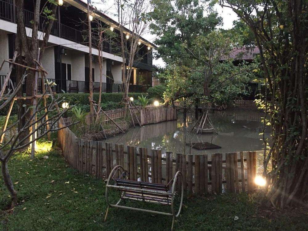 Baan Khung Thara - Ayutthaya Property Grounds