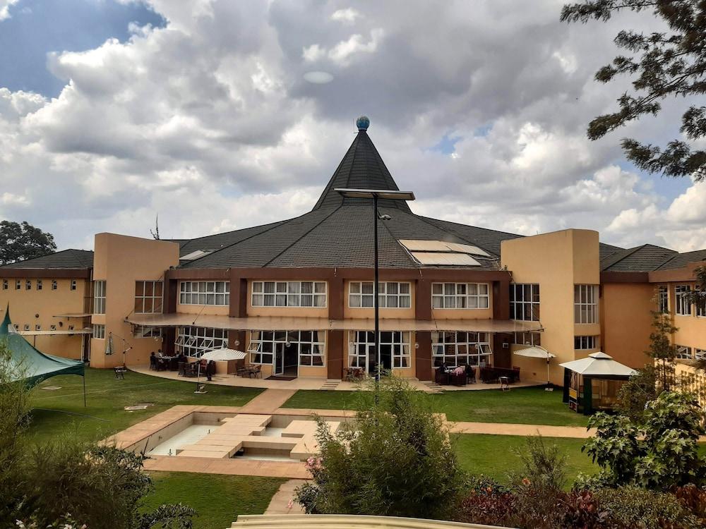 Elysian Resort Exterior