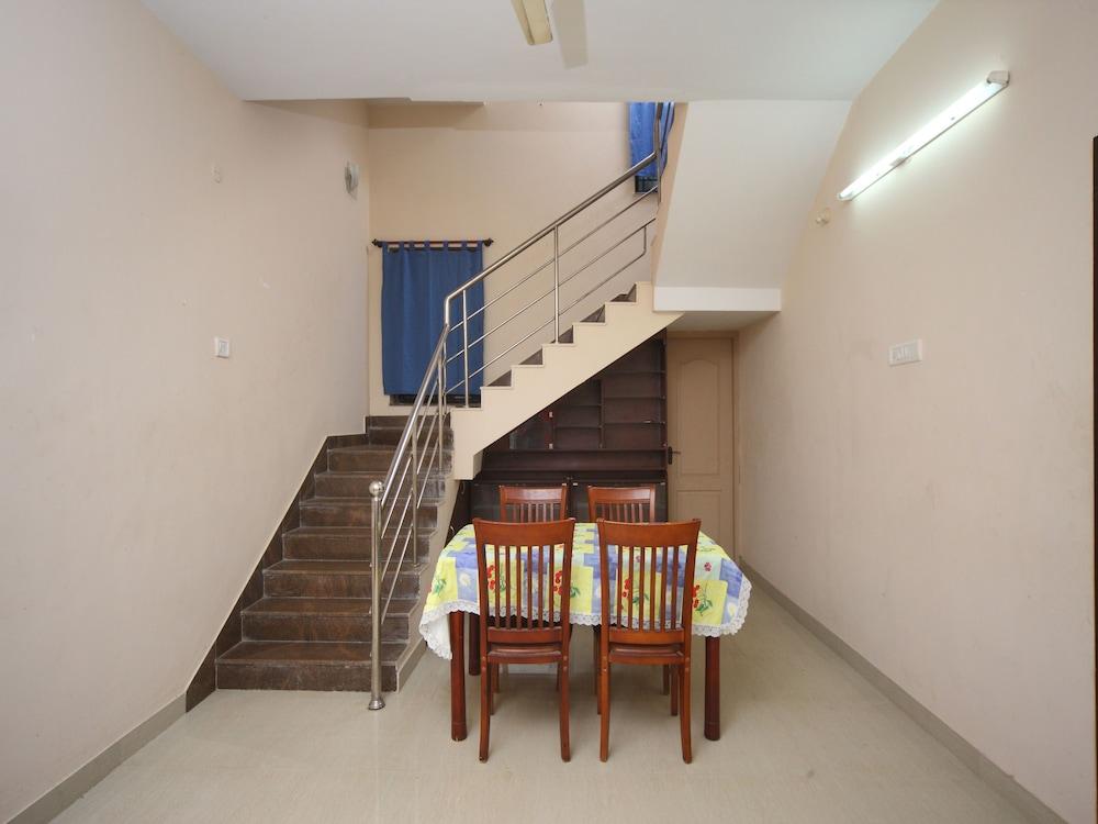 OYO 15517 Kms House Interior