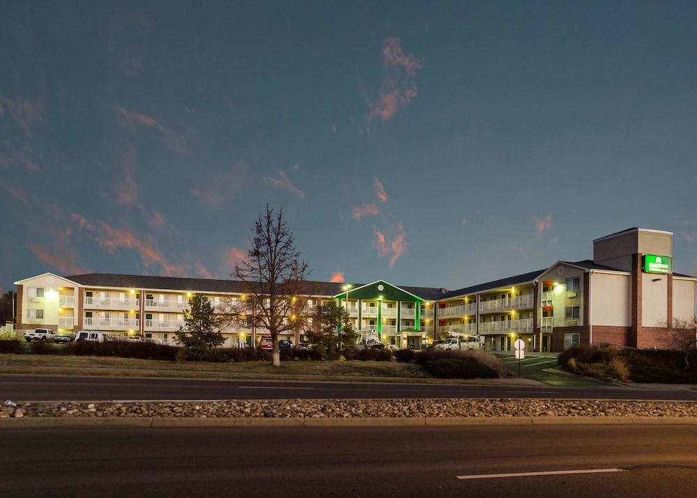 هوم تاون ستوديوز باي رد روف دنفر - ثورنتن المنطقة الخارجية