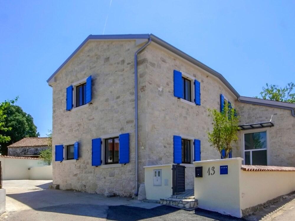 سيرين هوليداي هوم إن كرونسيسي ويذ برايفت بول المنطقة الخارجية