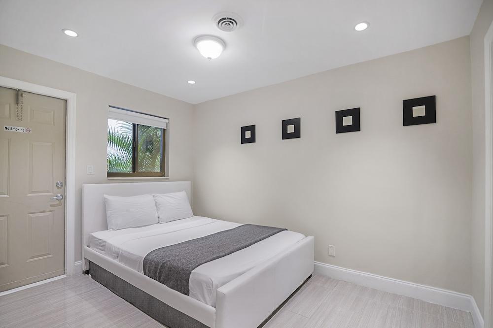 ألاني باي كوندوس فورت لودردال غرفة