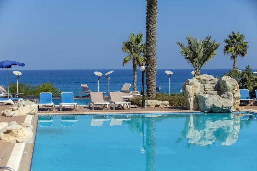 Fig Tree Bay Featured Image