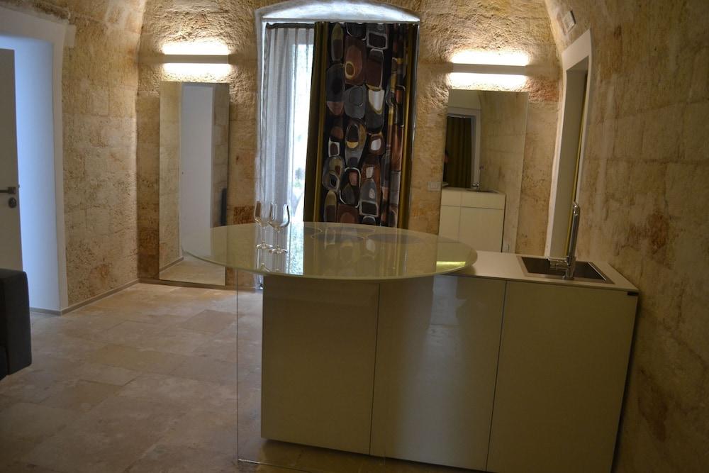 Corte Cairoli B&B and Suite Interior Detail