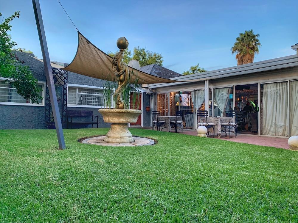 ديرسلي مانور