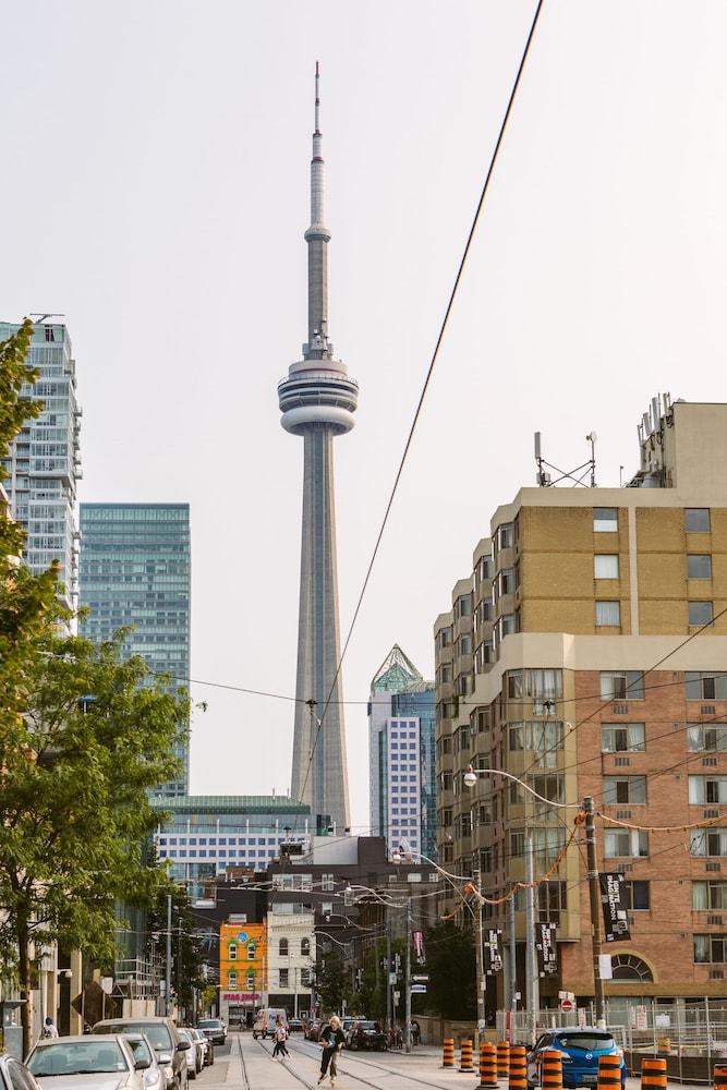 QuickStay - Gorgeous 2-Bedroom in the Heart of Downtown Exterior