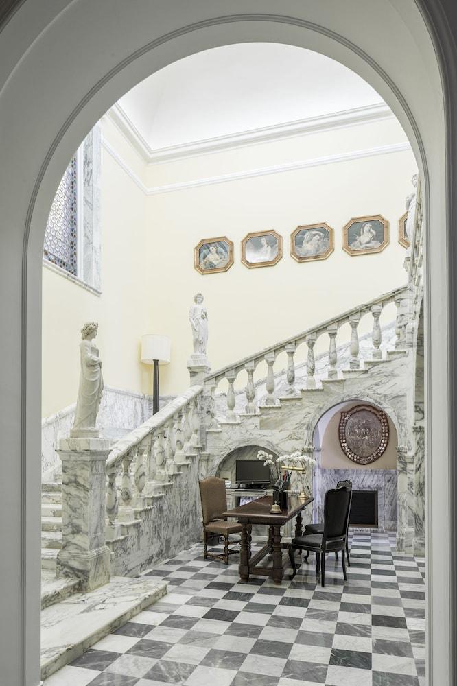 فيلا ديلا بيرجولا الردهة