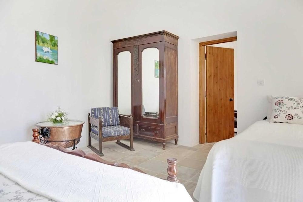 Lefkara View Room