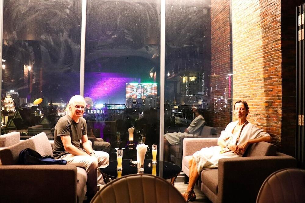 CHECK inn Phnom Penh BKK 1 Lobby Lounge