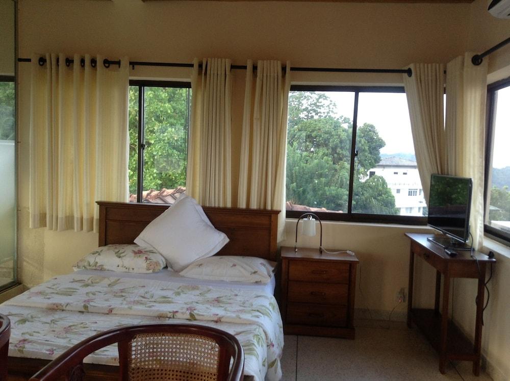 The Views Kandy Room