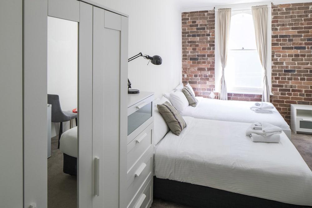 Astoria Studios Room