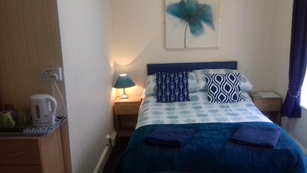 Mayvene Room