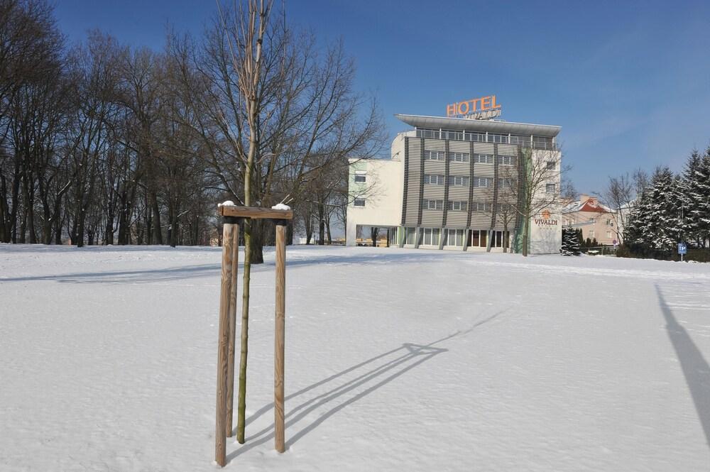 Vivaldi Hotel Exterior