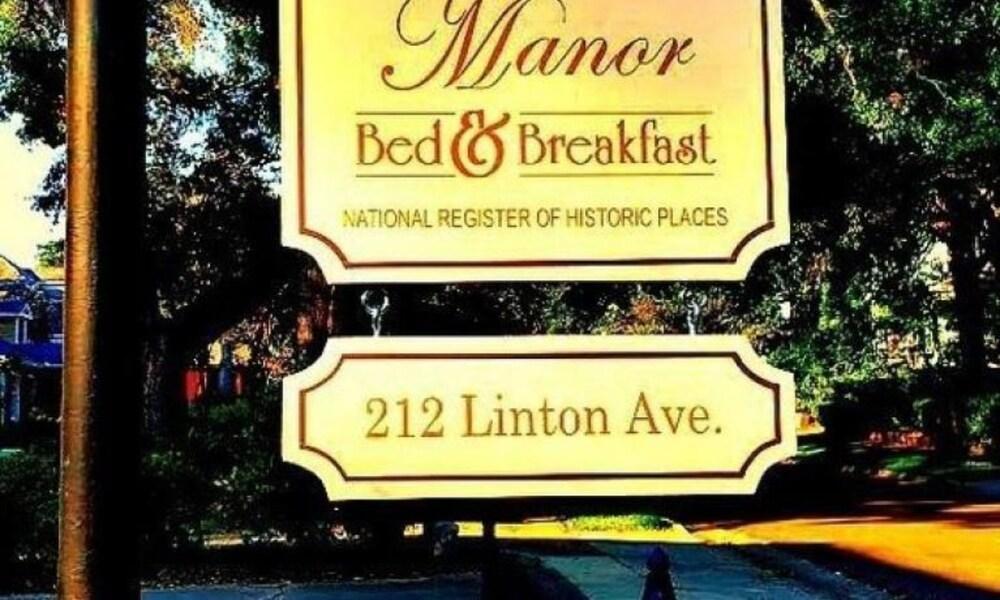 لوريل مانور بيد آند بريكفاست أخرى