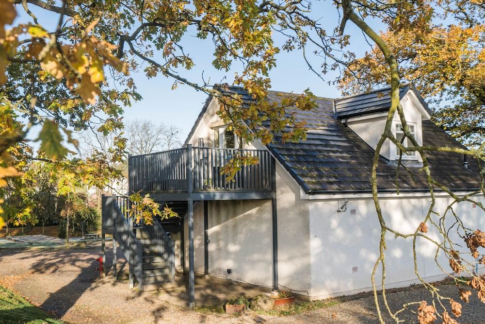 Dunroamin Apartment Exterior