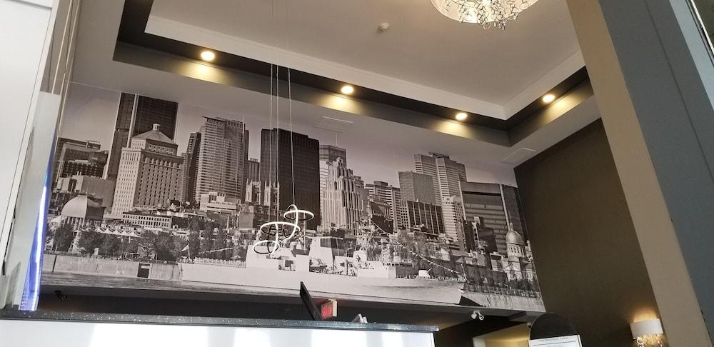 Best Western Laval-Montreal Lobby