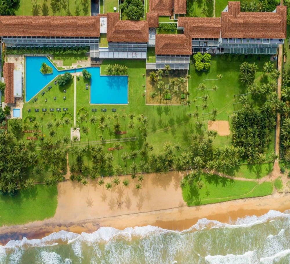 The Blue Water - Geoffrey Bawa Heritage Resort Hotel