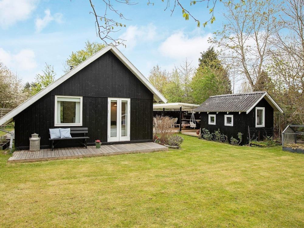 هوليداي هوم إن هورنبيك