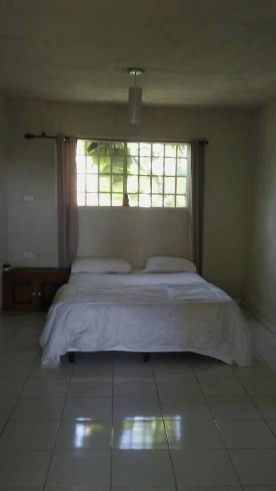 لو كريول هايداواي غرفة