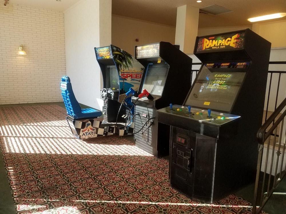 فير بريدج هوتل آند كونفرانس سنتر ياكيما غرفة الألعاب