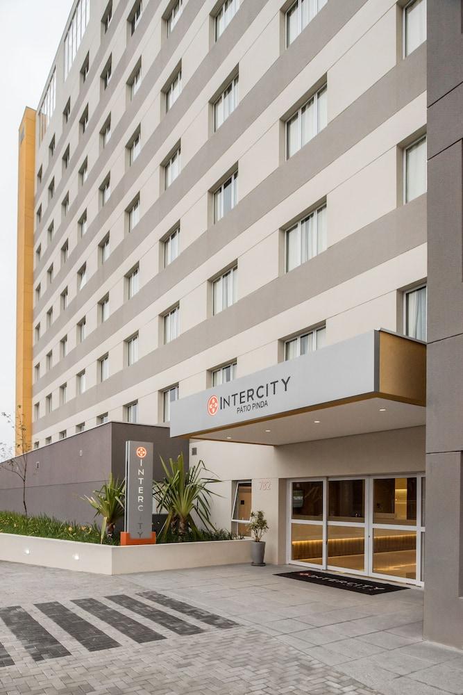 إنترسيتي باتيو بيندا هوتل آند ريزورت