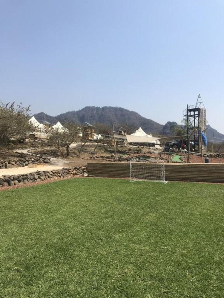 Tendo Glamping Exterior detail