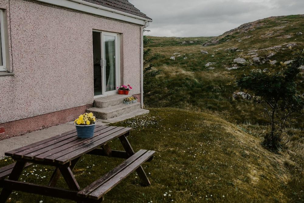 Remarkable 3-bed House in Isle of Lewis Property Grounds