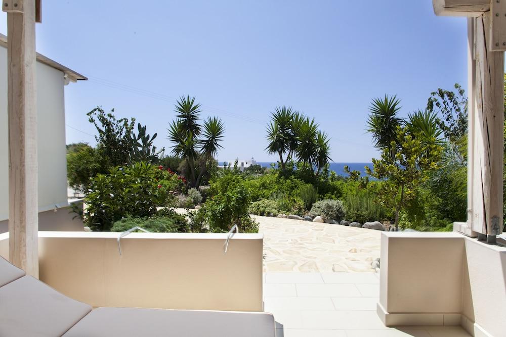 Mythos Suites Diskos Exterior