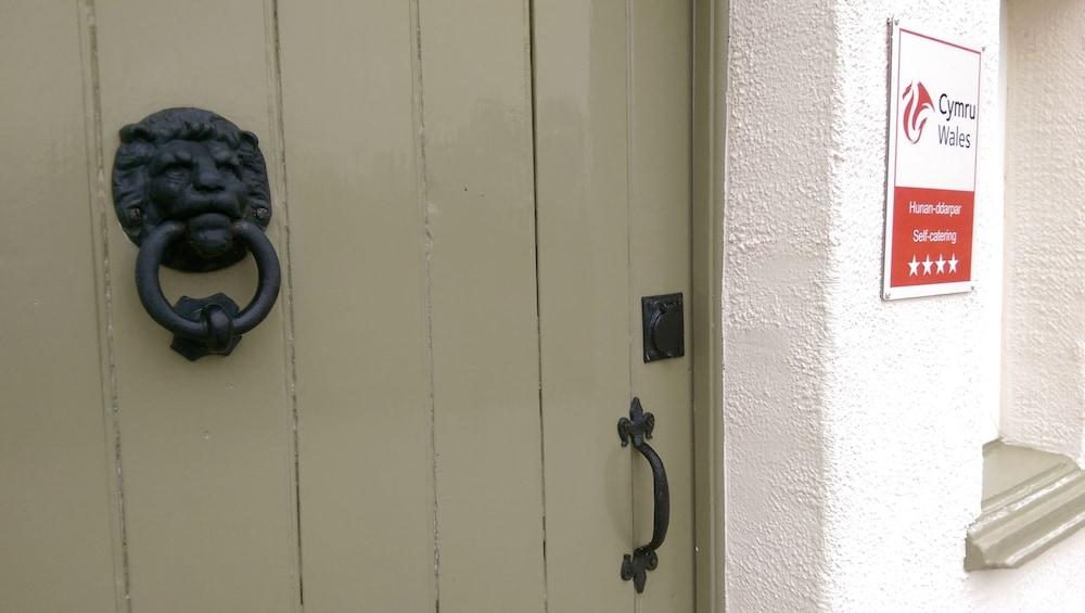 فالي فيو كوتيدجز - ذا كوتش هاوس المنطقة الخارجية