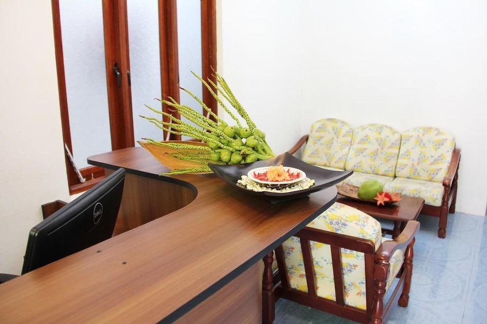 Dhivehi Experience Reception