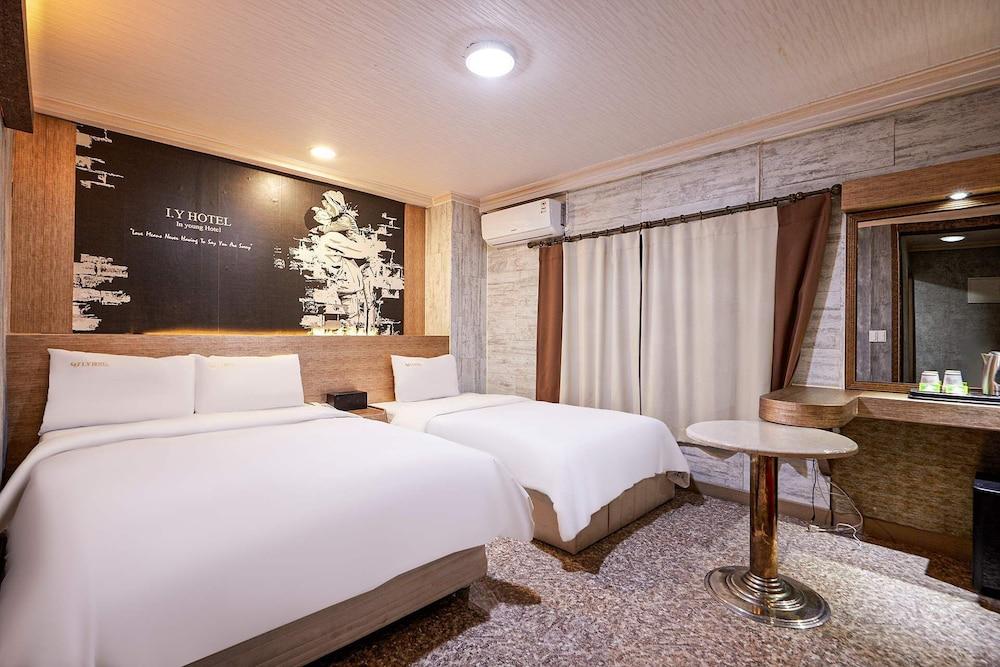 I.Y Hotel