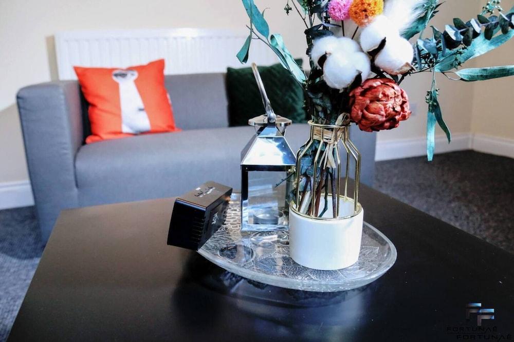 بيوتيفول 5 بد هاوس روكر بيتش تفاصيل الفندق من الداخل