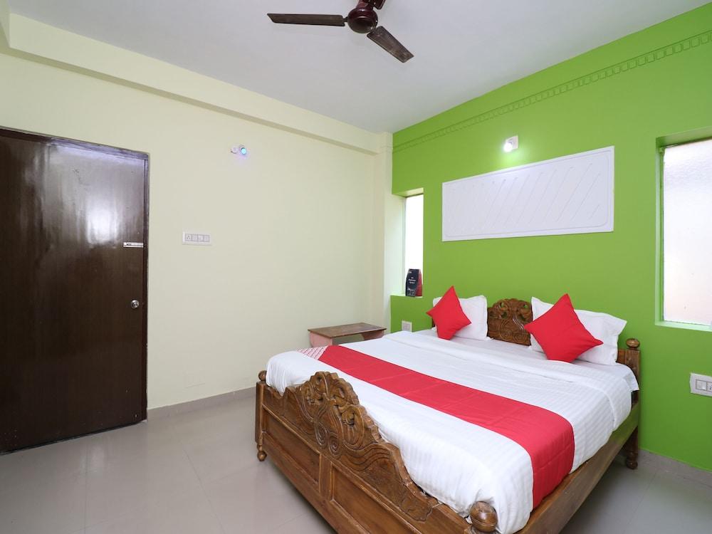 OYO 19500 Baikuntha Palace