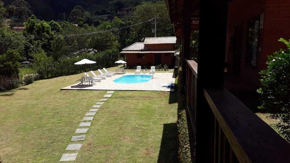 Pousada e Restaurante Recanto do Pico Waterslide