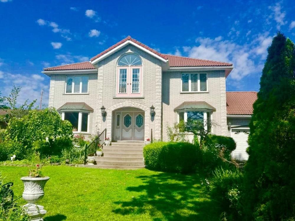 Villa Alexandrea Bed & Breakfast