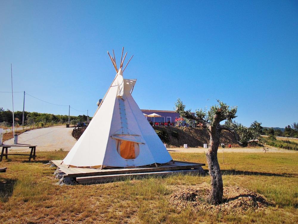 Monte do Azibo - Caravan Park Exterior