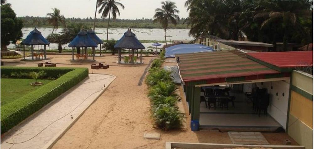 Whispering Palms Resort Property Grounds