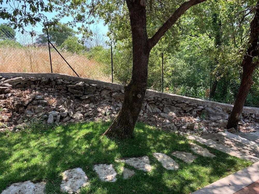 B&B I 4 Sentieri Property Grounds