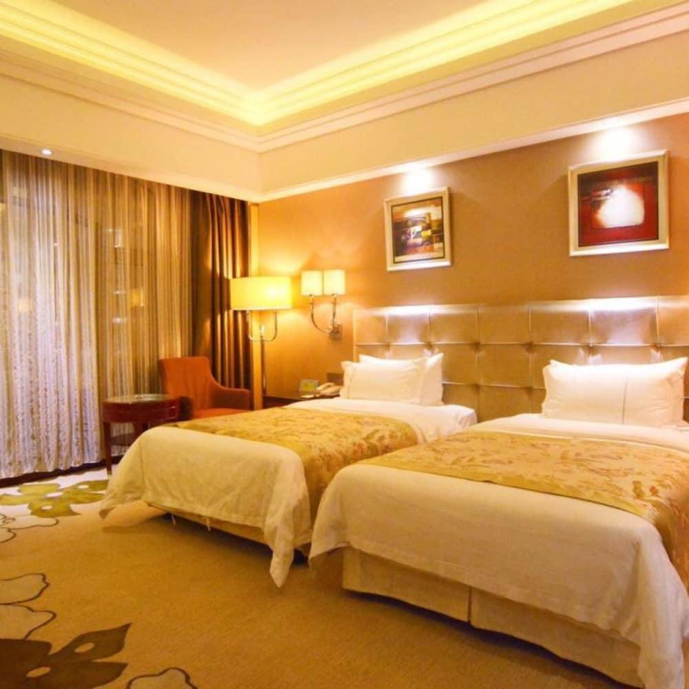 بالاد جين لينج هوتل غرفة