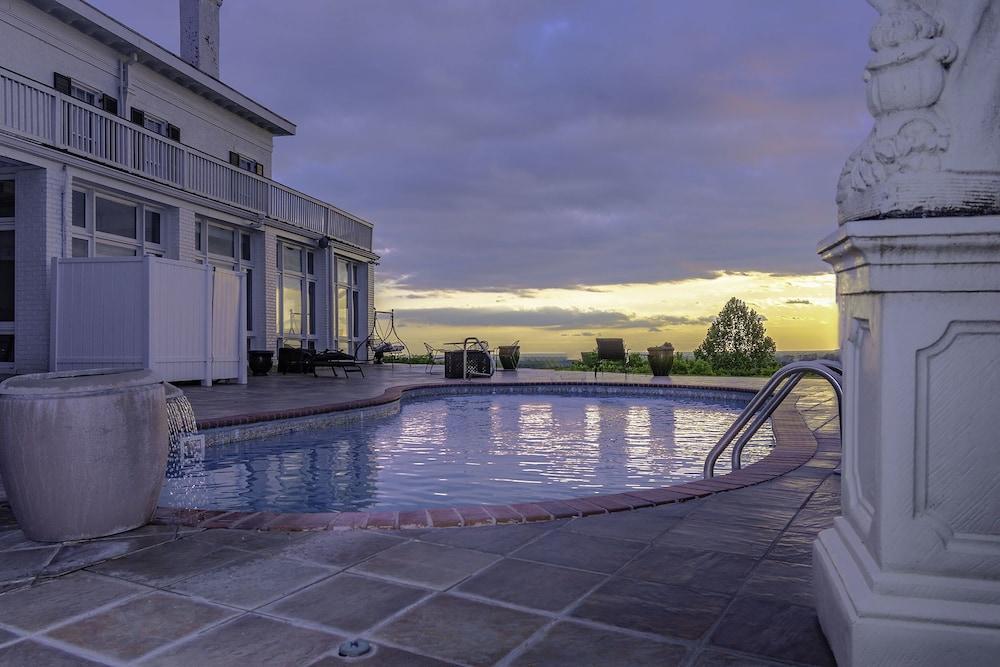 وايماوث هول بد آند بريكفاست حمام سباحة مكشوف